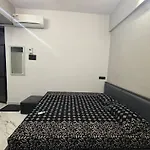 Bed & Breakfast Aqua International Airport