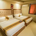 Amber Choice International Airport Hotel 3*