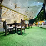Hotel Amber Choice International Airport