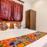 Fabhotel The United
