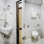 Hotel Fabhotel The United Mumbai