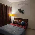 Apartment Sky View Near Nesco Mumbai