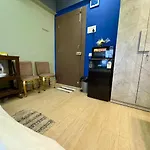 1 Bedroom Studio Apartment- Close To Bkc