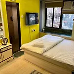 1 Bedroom Studio Apartment- Close To Bkc