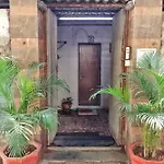 Homestay Ivory Room, Ac, Smart Tv, Ensuite, Independent Mumbai
