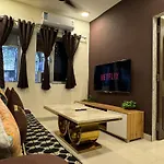 Osi Kurla West Apartment *