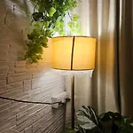 The Pali Nook, Cozy Bandra Escape Apartment