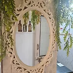 The Pali Nook, Cozy Bandra Escape Mumbai
