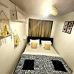 Apartment The Pali Nook, Cozy Bandra Escape Mumbai