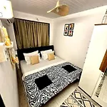 The Pali Nook, Cozy Bandra Escape Mumbai