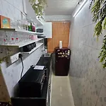 The Pali Nook, Cozy Bandra Escape