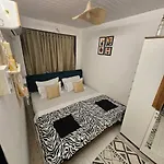 Apartment The Pali Nook, Cozy Bandra Escape