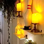 The Pali Nook, Cozy Bandra Escape Mumbai