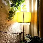 The Pali Nook, Cozy Bandra Escape
