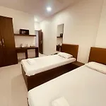 Apartment Tim Santacruz Airport *