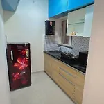 Pixiestays Malad East Mumbai