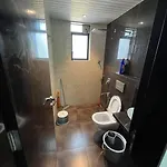 Stayhaven Starmount 4bhk & Pool * Mumbai