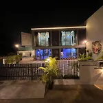 Stayhaven Starmount 4bhk & Pool