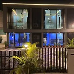 Stayhaven Starmount 4bhk & Pool *