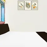 Super Hotel New Shree Niwas