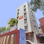 Super Hotel O Rajdoot Near Phoenix Palladium