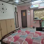 Ivory Room, Ac, Smart Tv, Ensuite, Independent