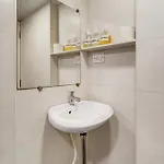 Cleo 1bhk Khar W By The Company Bed & Breakfast Mumbai
