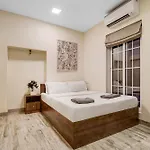 Cleo 1bhk Khar W By The Company 4*