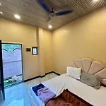 Budget Accommodation 3