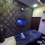 Budget Accommodation Near Bkc2
