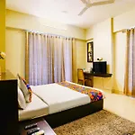 Fabhotel Corporate Bandra 3*