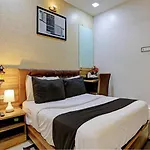Hotel Blue Residency