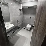X Press Hotel