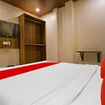 Super Hotel O Homestay Andheri East