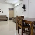 Luna Spaces- 3 Bedroom Apartment In Powai