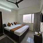 Pinaki Comfort Malad * Mumbai