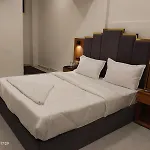 Hotel 145 Enclave