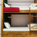 Everest Stays Rooms And Dormitory