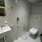 Cabinstay-airport Hostel *