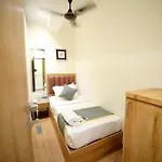 Hostel Cabinstay-airport