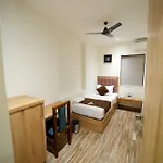 Hostel Cabinstay-airport