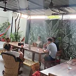 Hammock - Bandra Hostel *