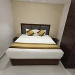 Hotel Morya Residency Parel