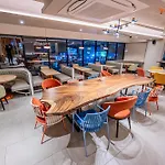 Indie International Airport Hotel 4*