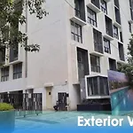1Bhk Service Apartment In Bkc By Florastays