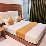 West Line Andheri Hotel