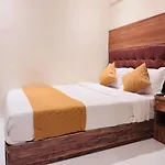 West Line Andheri Hotel *