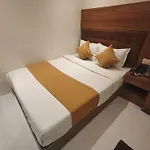 West Line Andheri Hotel