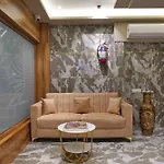 Hotel Nest *