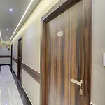 Hotel New Blue Sapphire Residency 3*